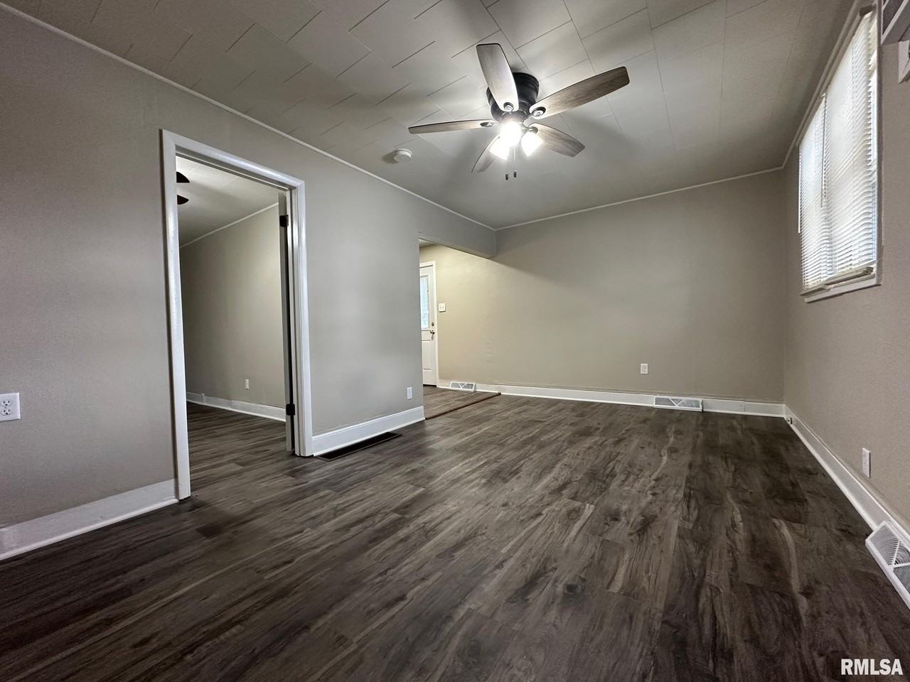 825 Ruth Ave - Photo 6 of 10