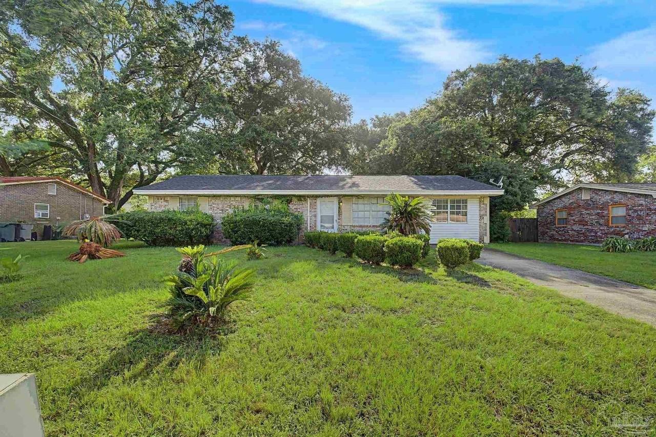 7231 Chapel St - Photo 2 of 34