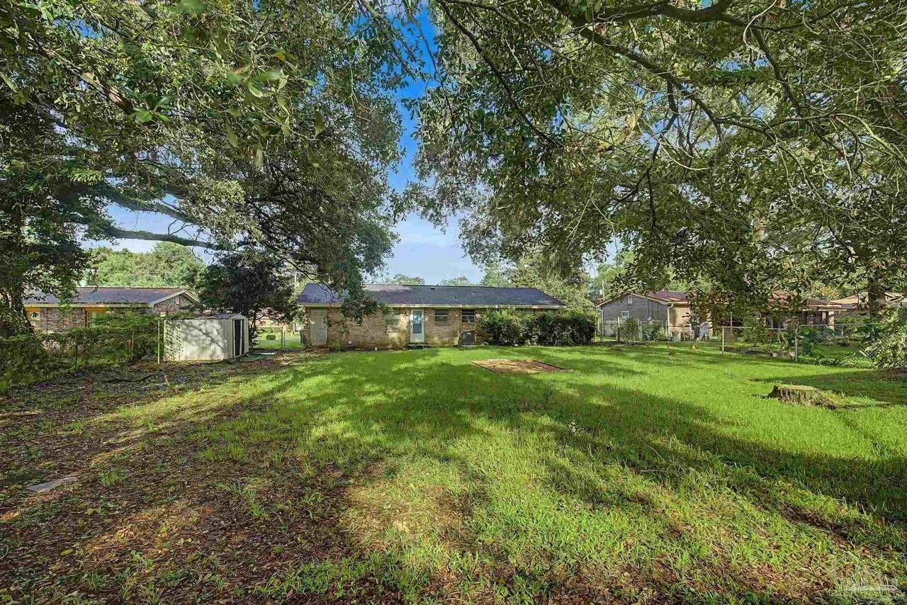 7231 Chapel St - Photo 4 of 34