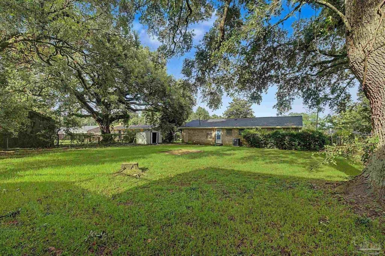 7231 Chapel St - Photo 5 of 34