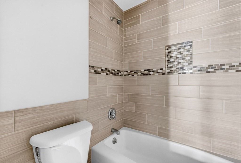 4319 Storey Ave #B - Photo 7 of 43
