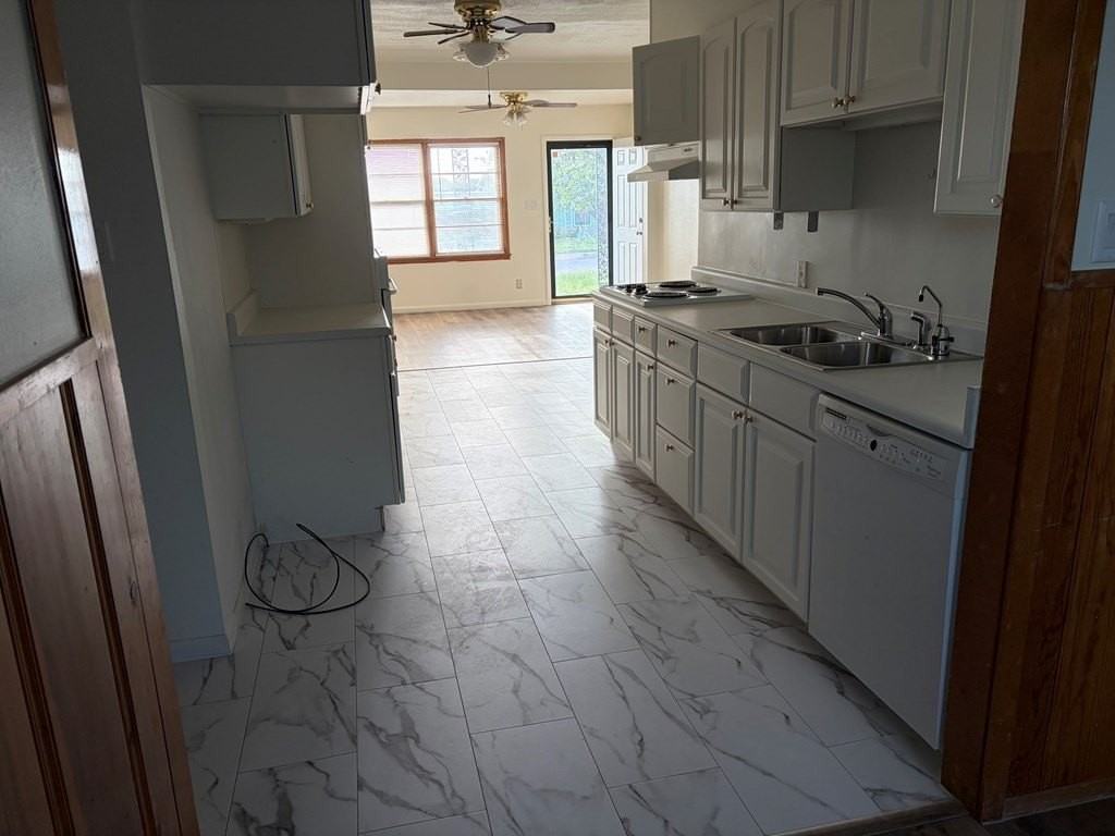 604 Steakley St - Photo 7 of 21