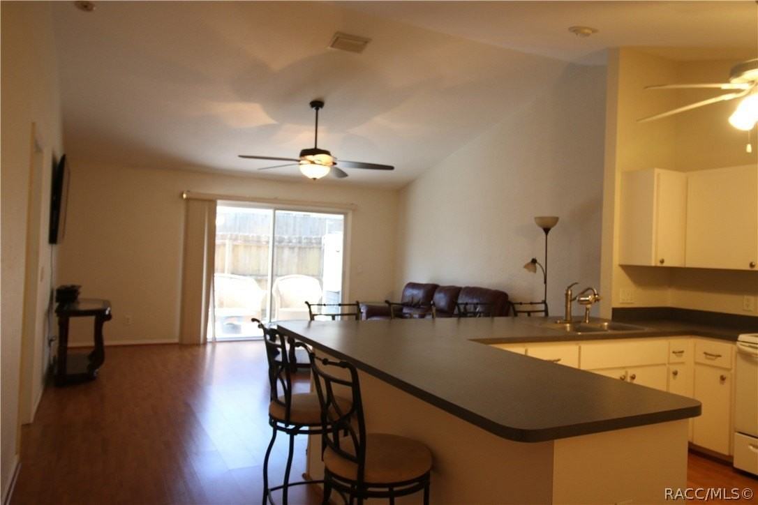 2007 Colonade St - Photo 3 of 37