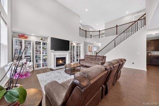 4160 Walcott Dr - Photo 4 of 35