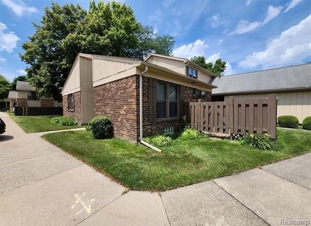 31573 Green Meadow Ln - Photo 2 of 19