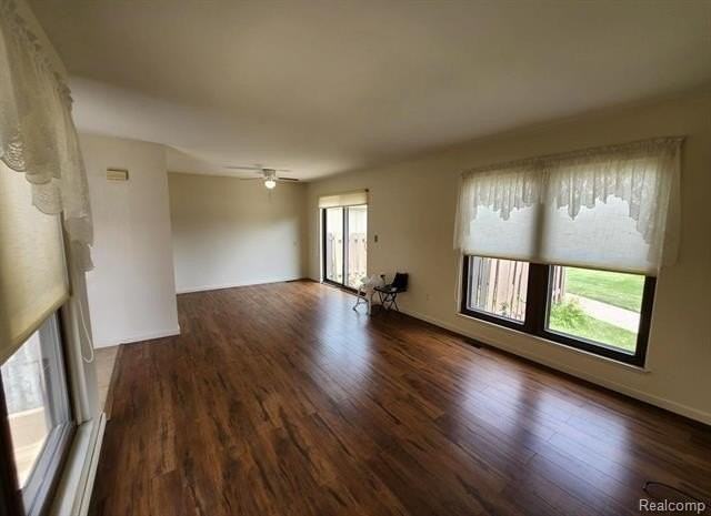 31573 Green Meadow Ln - Photo 4 of 19