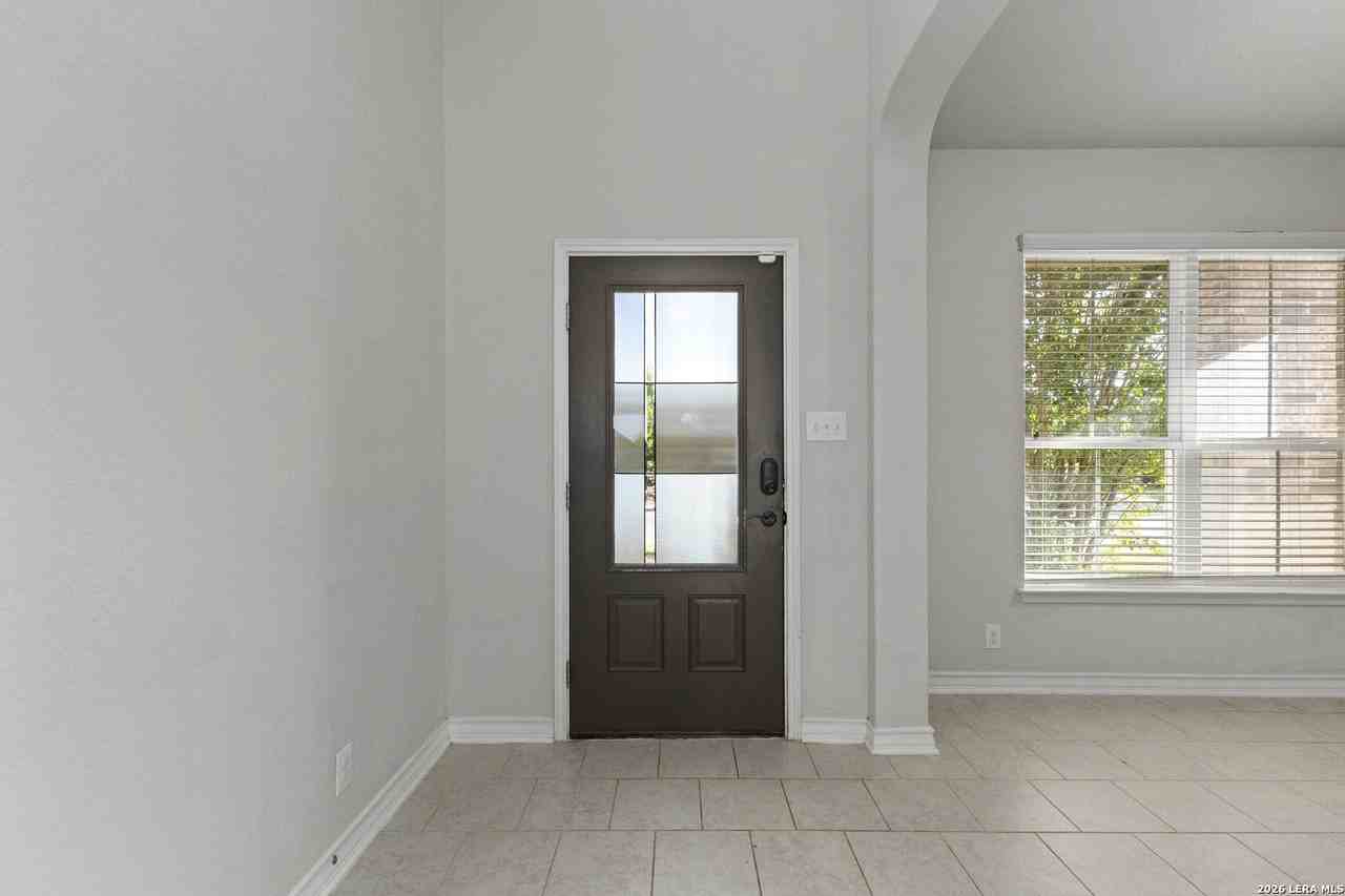 13835 Fredrick Hl - Photo 3 of 46