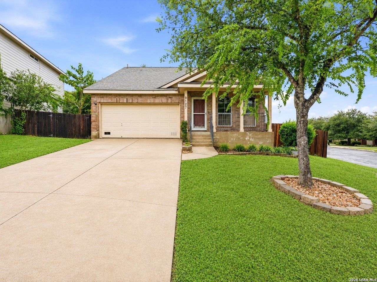 9127 Spiral Woods - Photo 2 of 35