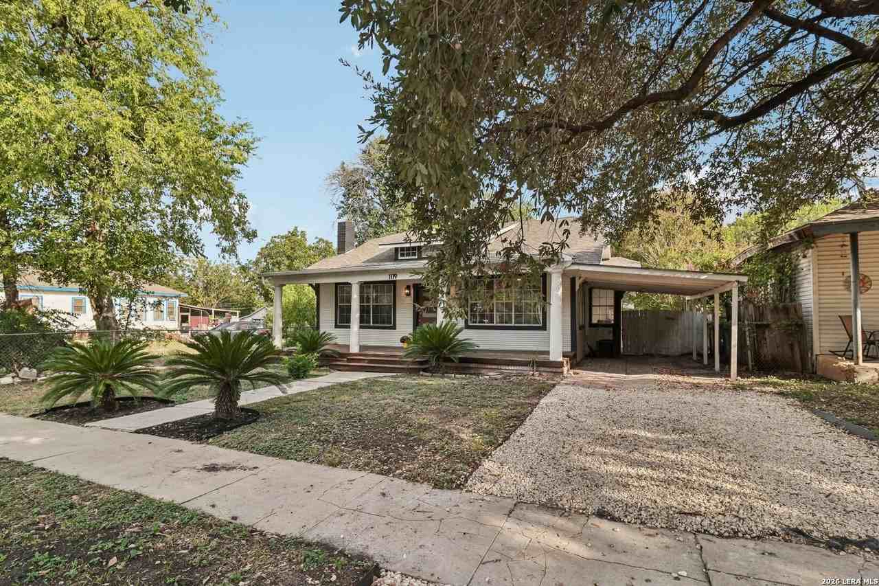 1119 W Huisache Ave - Photo 6 of 32