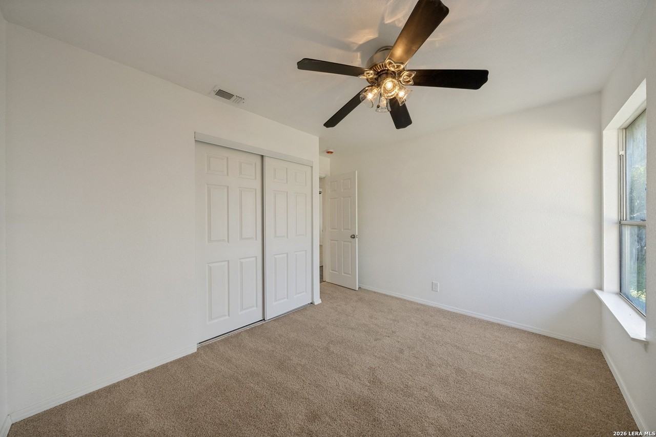 5611 Green Manor St - Photo 7 of 13