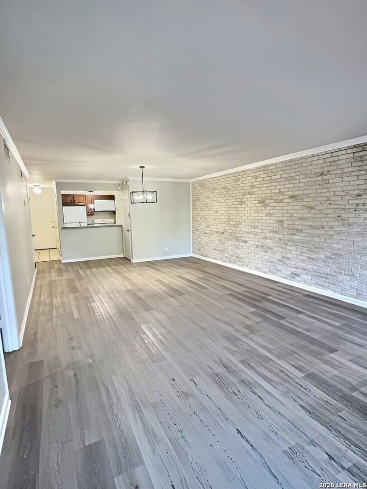 8030 Broadway - Photo 3 of 13