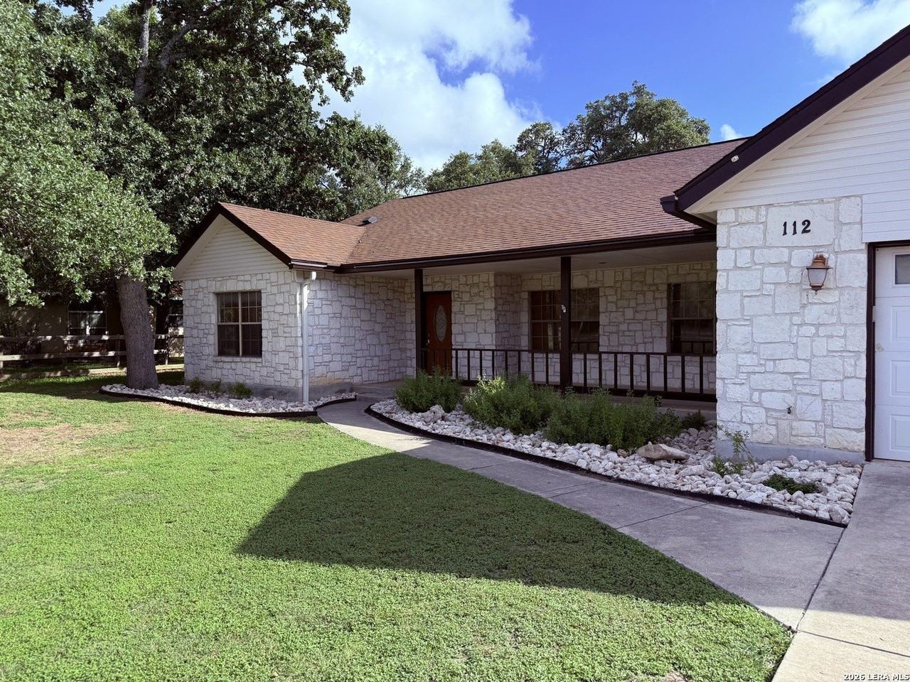 112 Ranger Dr - Photo 2 of 30