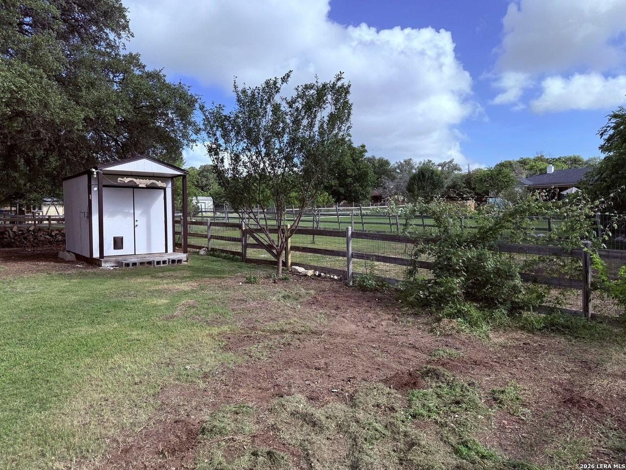 112 Ranger Dr - Photo 5 of 30