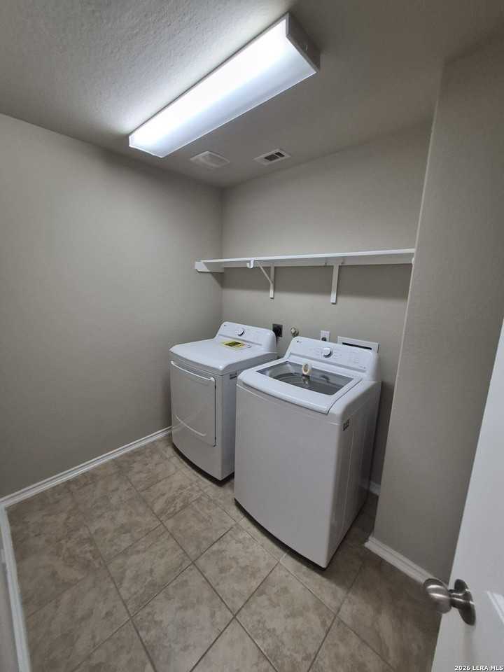 10213 Metz Vly - Photo 5 of 39