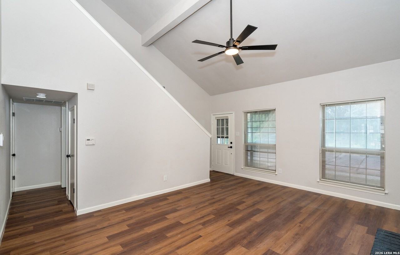 731 Garden Meadow Dr - Photo 4 of 26