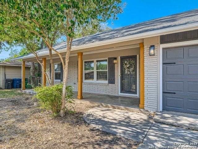334 Shropshire Dr - Photo 2 of 28