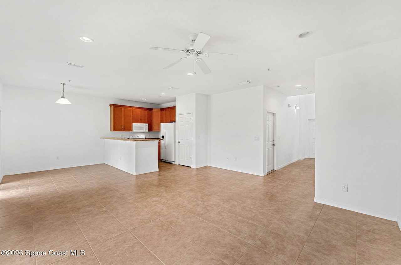 72 June Dr - Photo 7 of 47