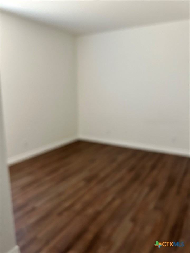 1101 Carlsberg Dr - Photo 6 of 7