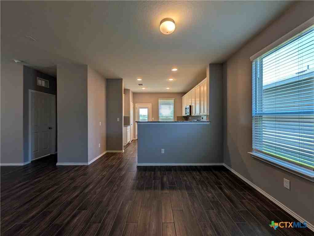 357 Autumn Blaze - Photo 3 of 45
