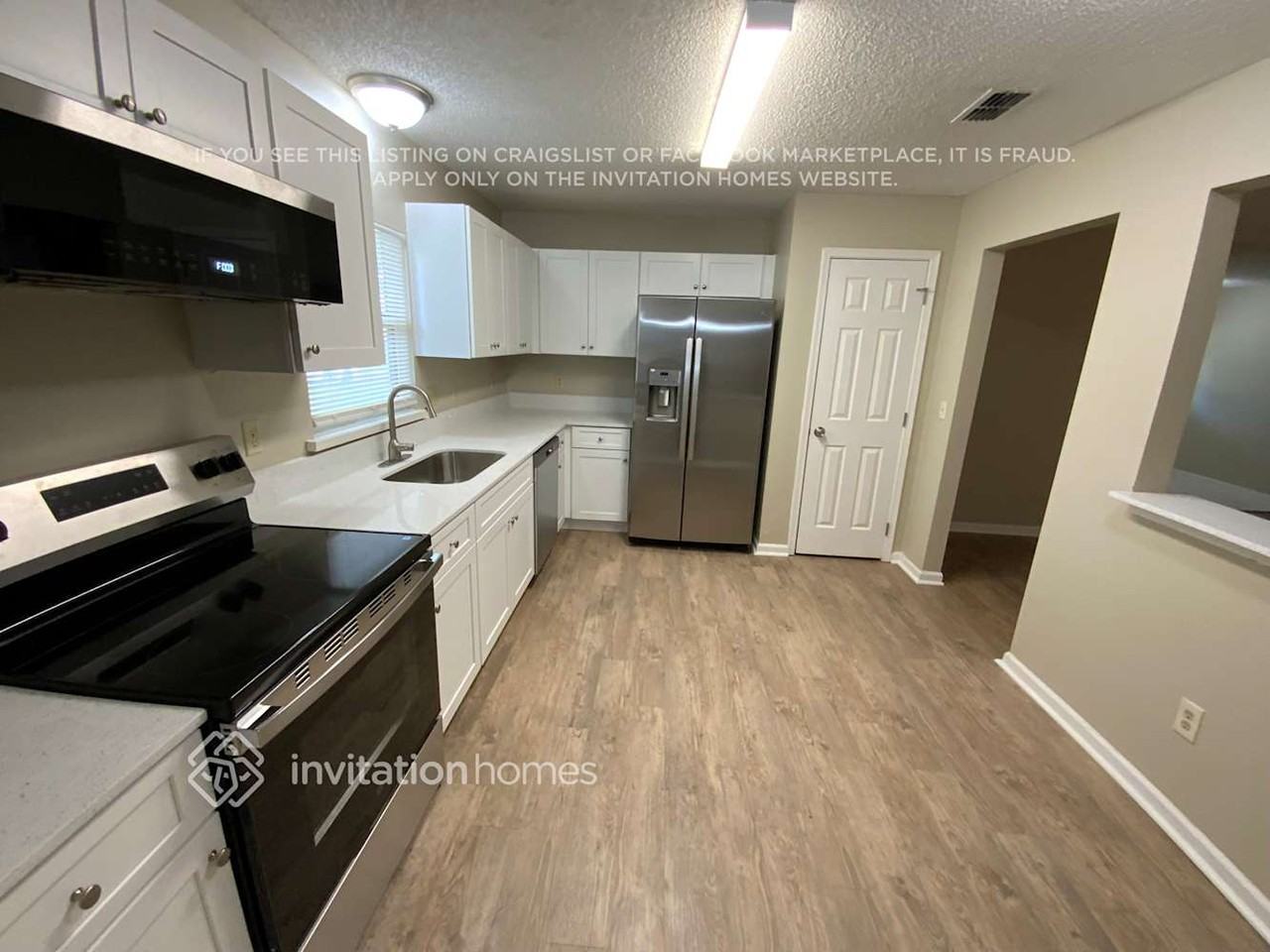 9713 Peabody Dr N - Photo 7 of 19