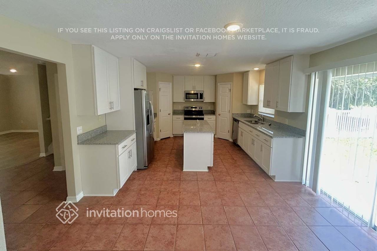 5020 Spanish Oaks Blvd - Photo 4 of 15