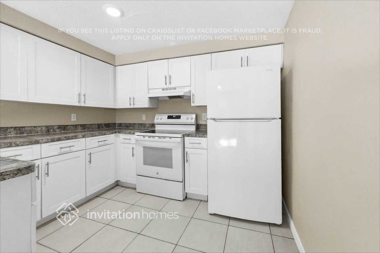 16123 Sandcrest Way - Photo 7 of 19