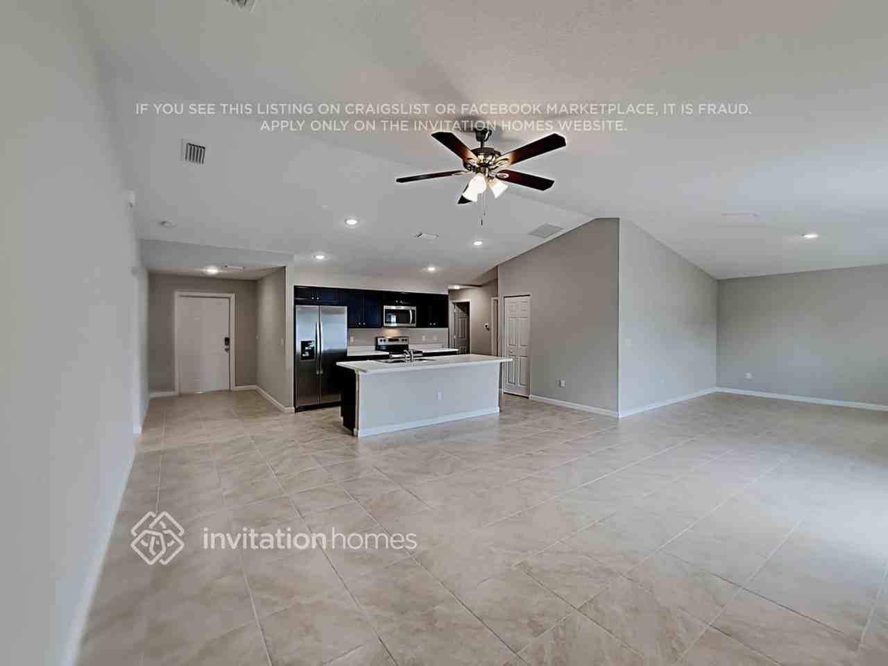 2078 Sw Savage Blvd - Photo 4 of 20