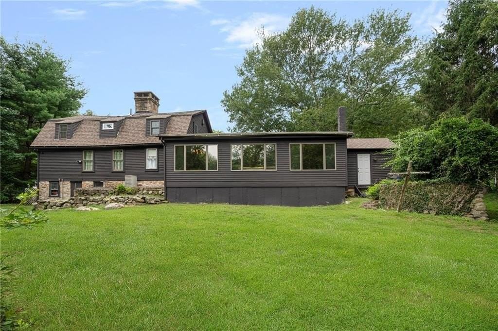 1515 South Rd - Photo 2 of 37