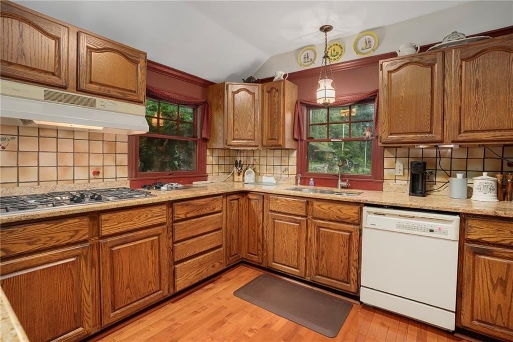 1515 South Rd - Photo 7 of 37