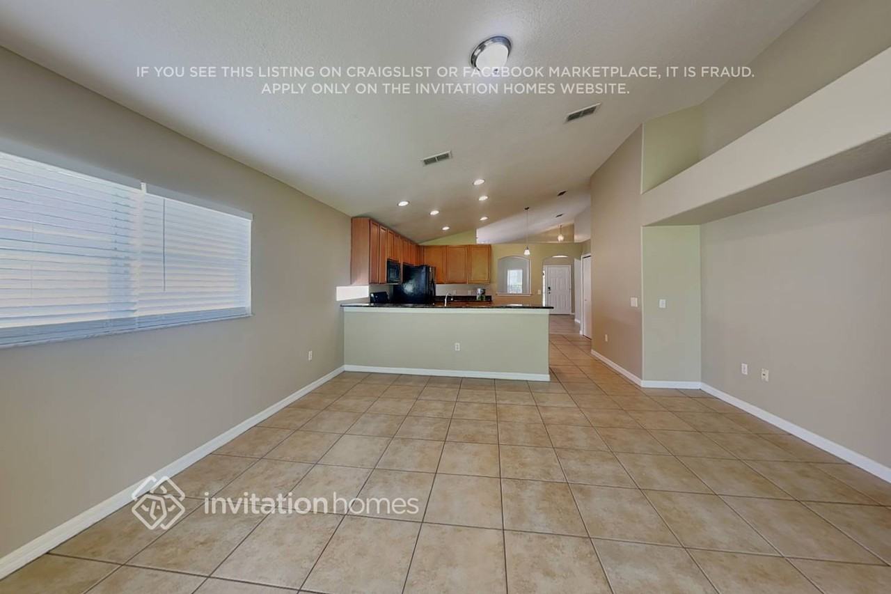 1260 Creekview Ct - Photo 5 of 18