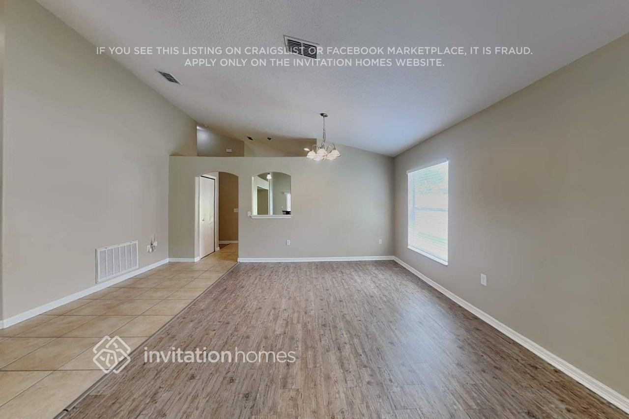 1260 Creekview Ct - Photo 4 of 18