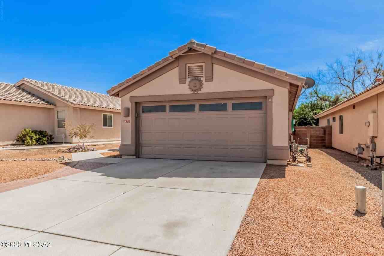 2675 W Mystic Mountain Dr - Photo 2 of 15