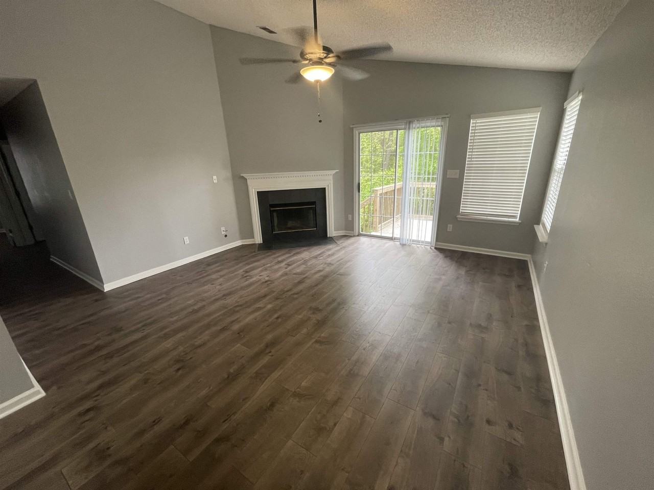 5326 Saint Ives Ln - Photo 4 of 15