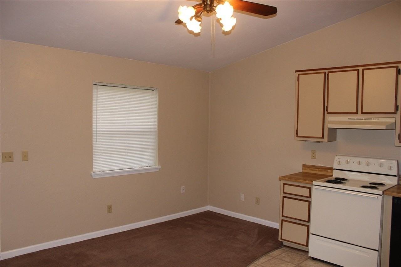 1253 Continental Ct - Photo 3 of 9