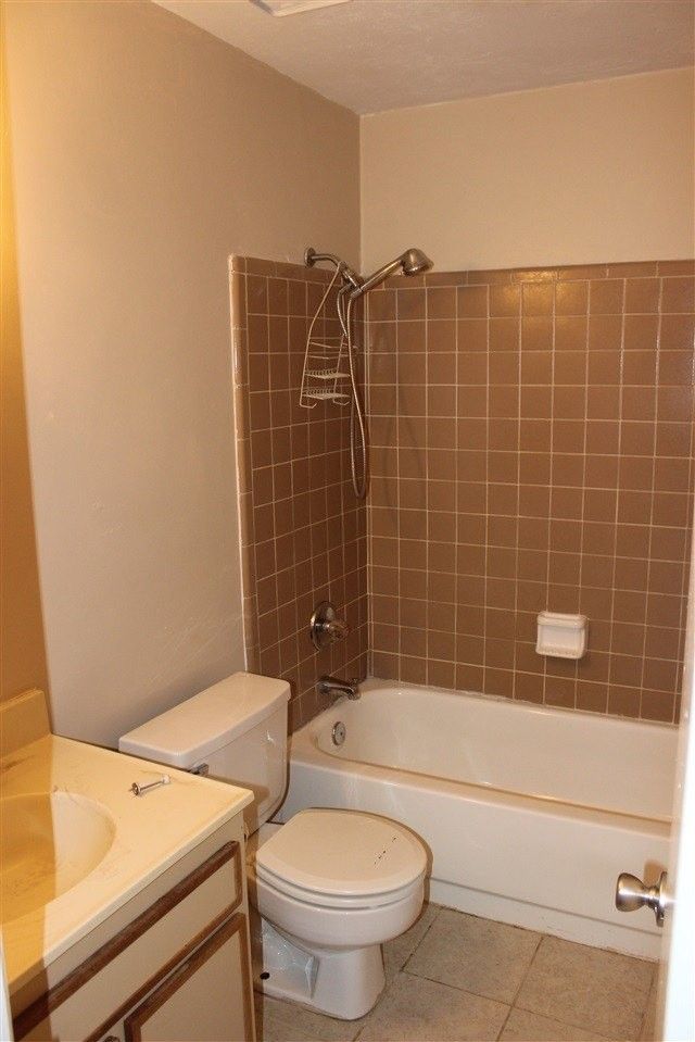 1253 Continental Ct - Photo 6 of 9