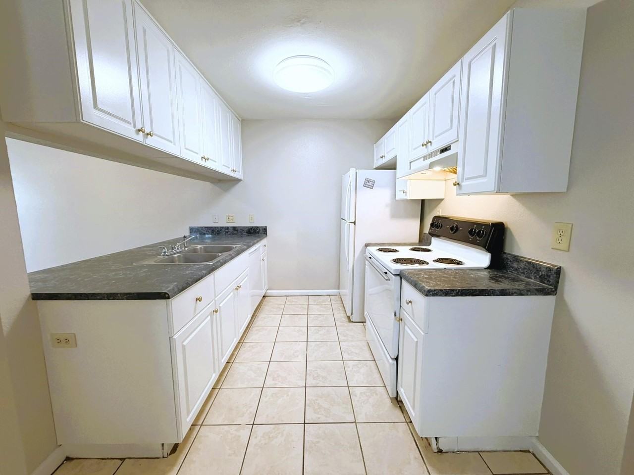 2708 Tess Cir - Photo 6 of 19