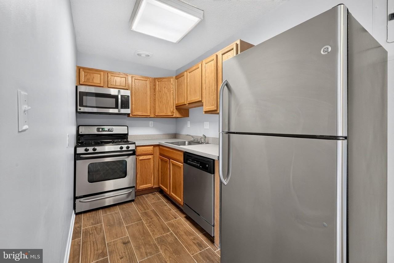 625 Chesapeake St Se #301 - Photo 4 of 27