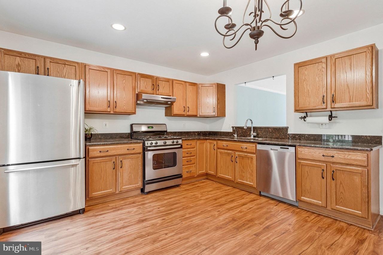 616 Bellerive Ct #85 - Photo 2 of 43