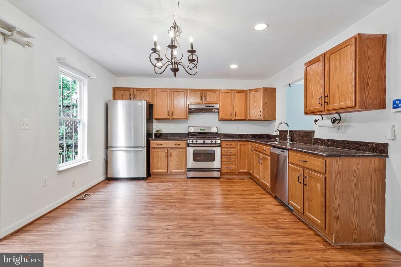 616 Bellerive Ct #85 - Photo 4 of 43