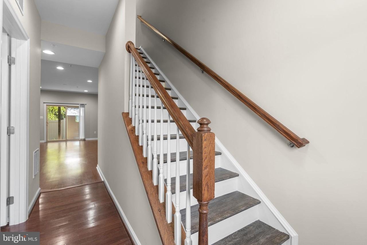 7315 Old Calvary Rd - Photo 3 of 45