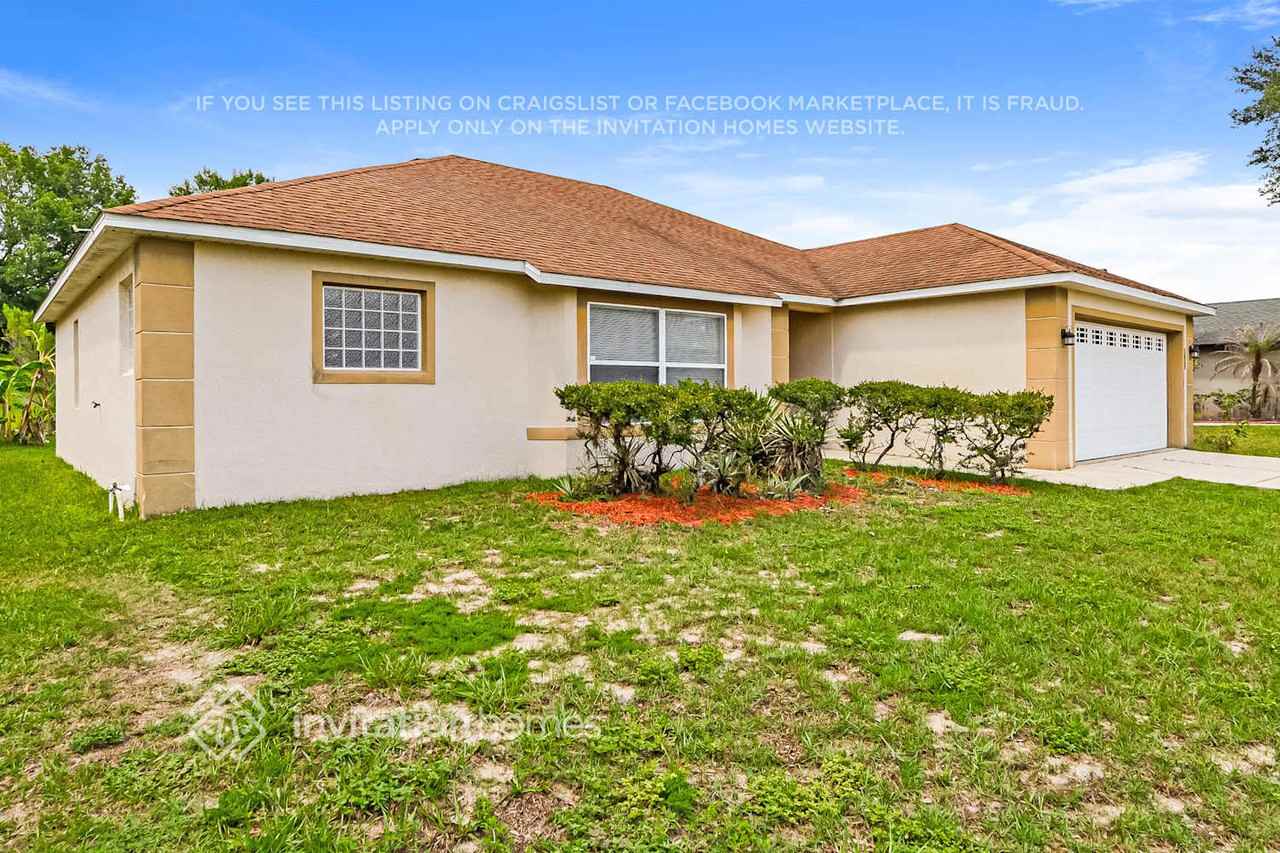 211 Compass Rose Dr - Photo 3 of 17