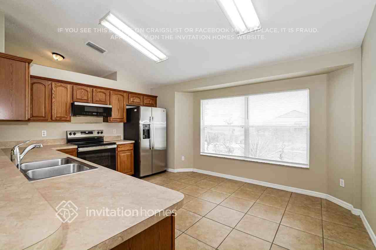 211 Compass Rose Dr - Photo 6 of 17