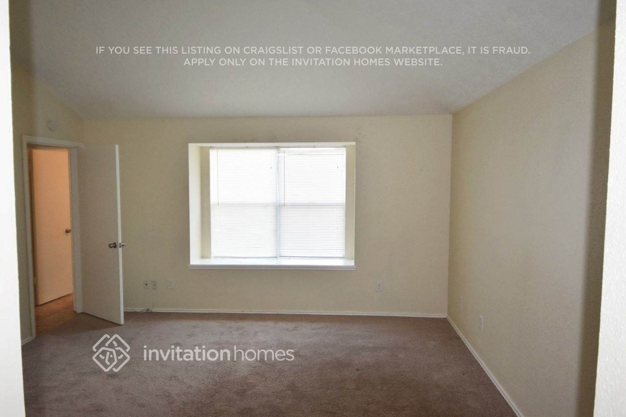 11514 Dell Hollow Dr - Photo 5 of 11