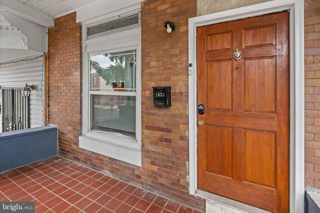 1653 N Smallwood St - Photo 6 of 24