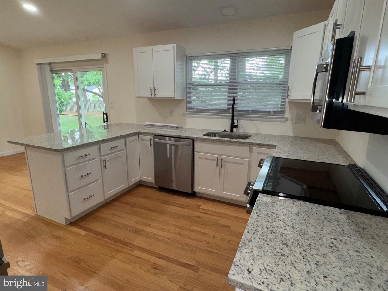 8327 Scotts Level Rd - Photo 6 of 23