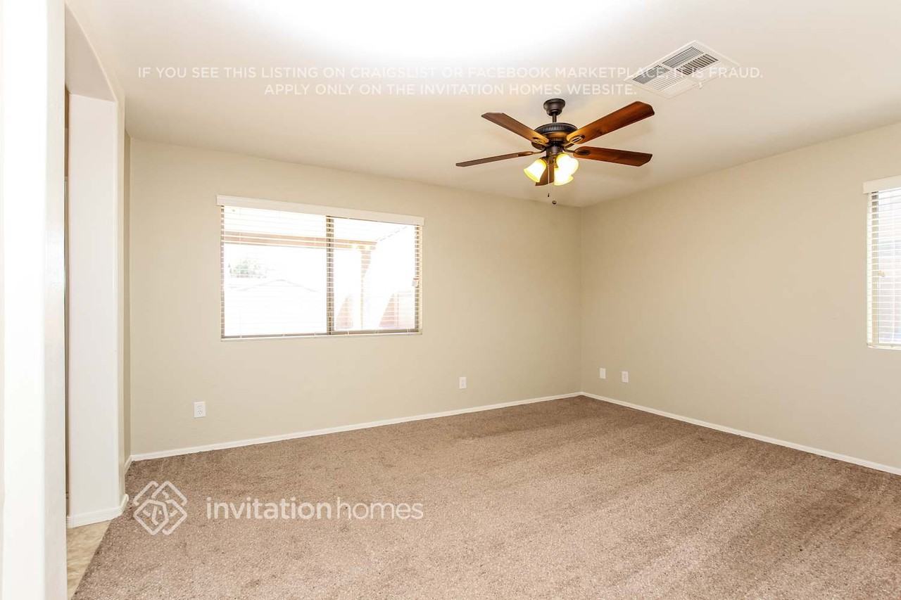 14409 N 150th Ave - Photo 6 of 18