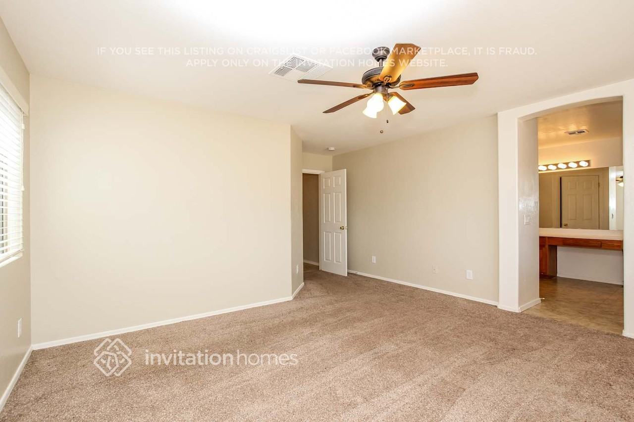 14409 N 150th Ave - Photo 7 of 18