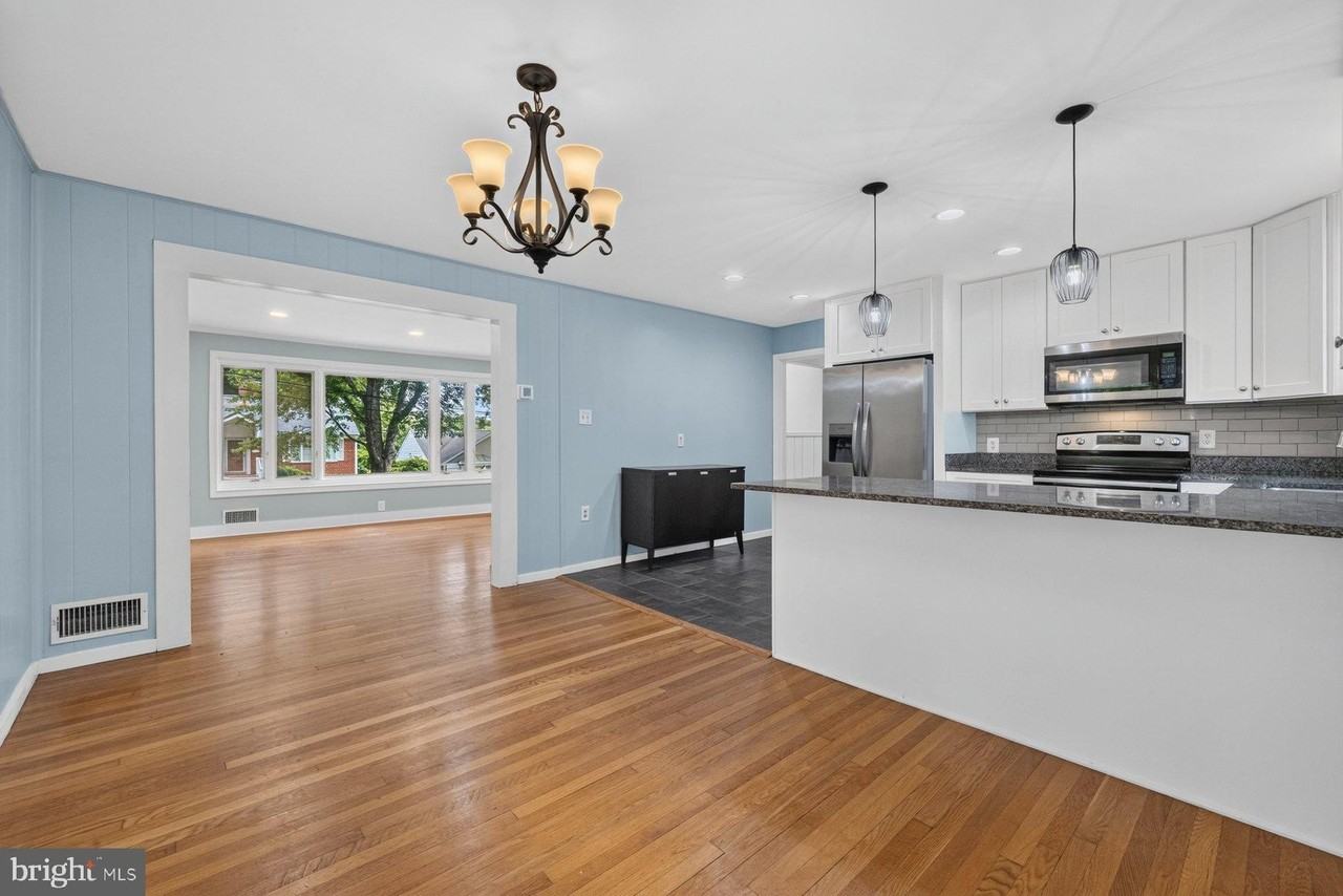 3604 Husted Dr - Photo 7 of 35
