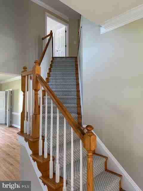 305 Flannery Ln - Photo 7 of 29
