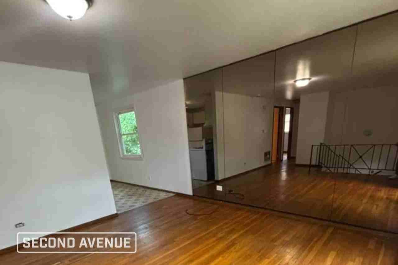 13131 S Rhodes Ave - Photo 3 of 13